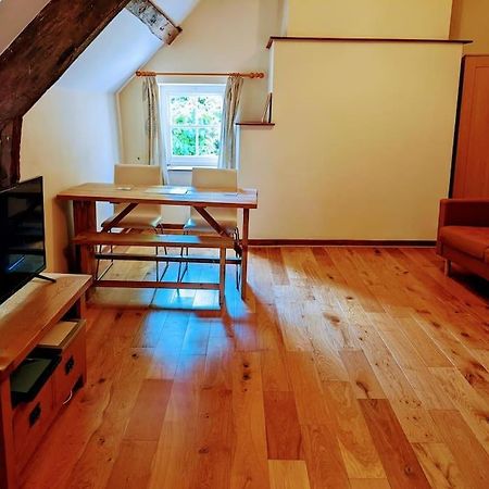The Old Granary Farm Cottage Abergavenny Esterno foto